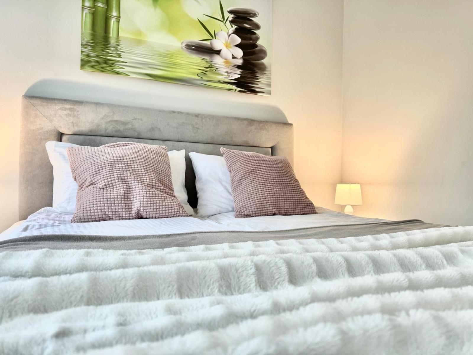 Prestige House Apartament - 2 Sypialnie Z Ogrodkiem I Basenem ポビエロボ エクステリア 写真