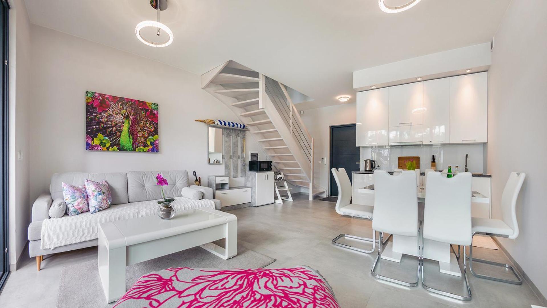 Prestige House Apartament - 2 Sypialnie Z Ogrodkiem I Basenem ポビエロボ エクステリア 写真
