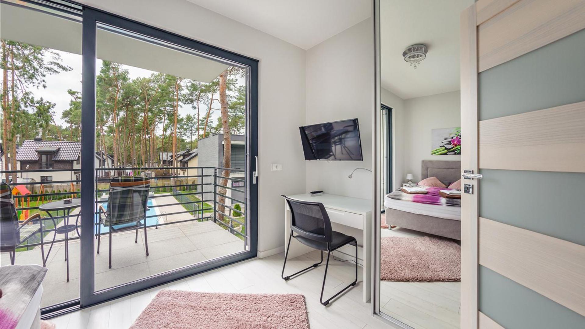 Prestige House Apartament - 2 Sypialnie Z Ogrodkiem I Basenem ポビエロボ エクステリア 写真