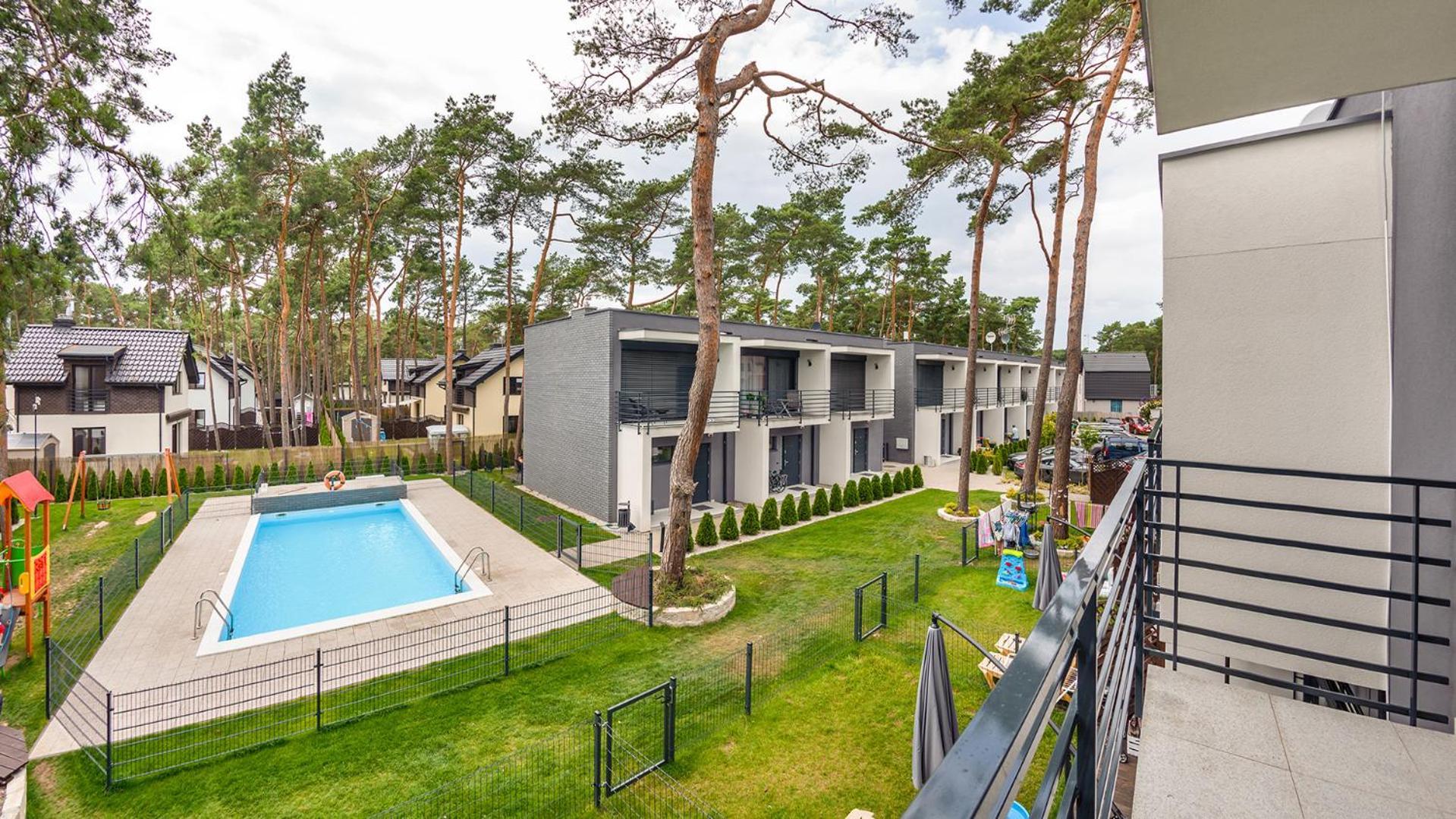 Prestige House Apartament - 2 Sypialnie Z Ogrodkiem I Basenem ポビエロボ エクステリア 写真